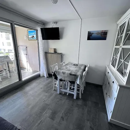 + Alcôve, 4 Couchages, Animaux Admis - Fr-1-702-72 Appartement *